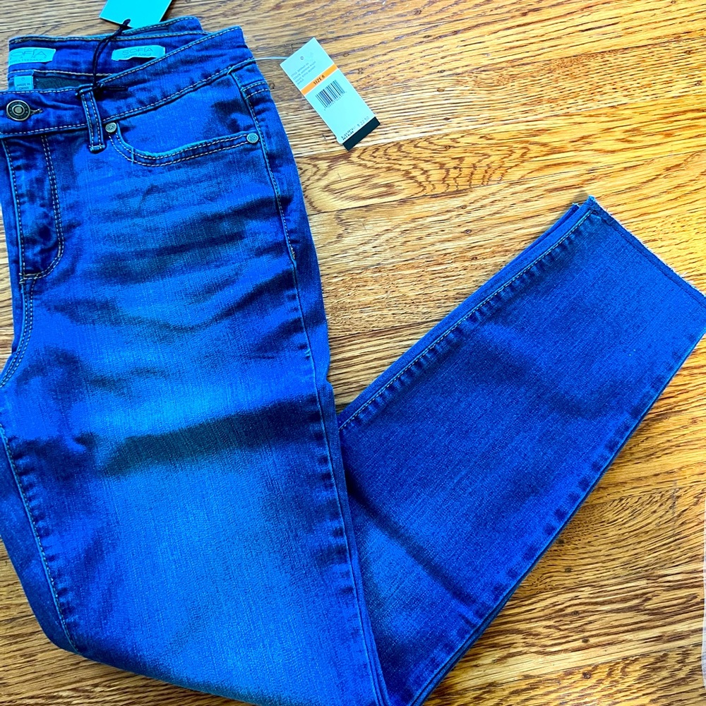 🆕 NWT Sofia Vegara Skinny Ankle Jeans Medium Wash